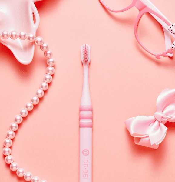 Розовый вариант детской зубной щетки Сяоми