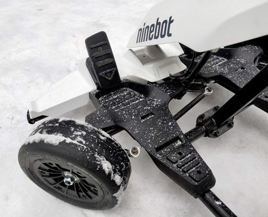 Педали электрокарта Xiaomi Ninebot GoKart Kit Расположение педалей на Ninebot GoKart Kit